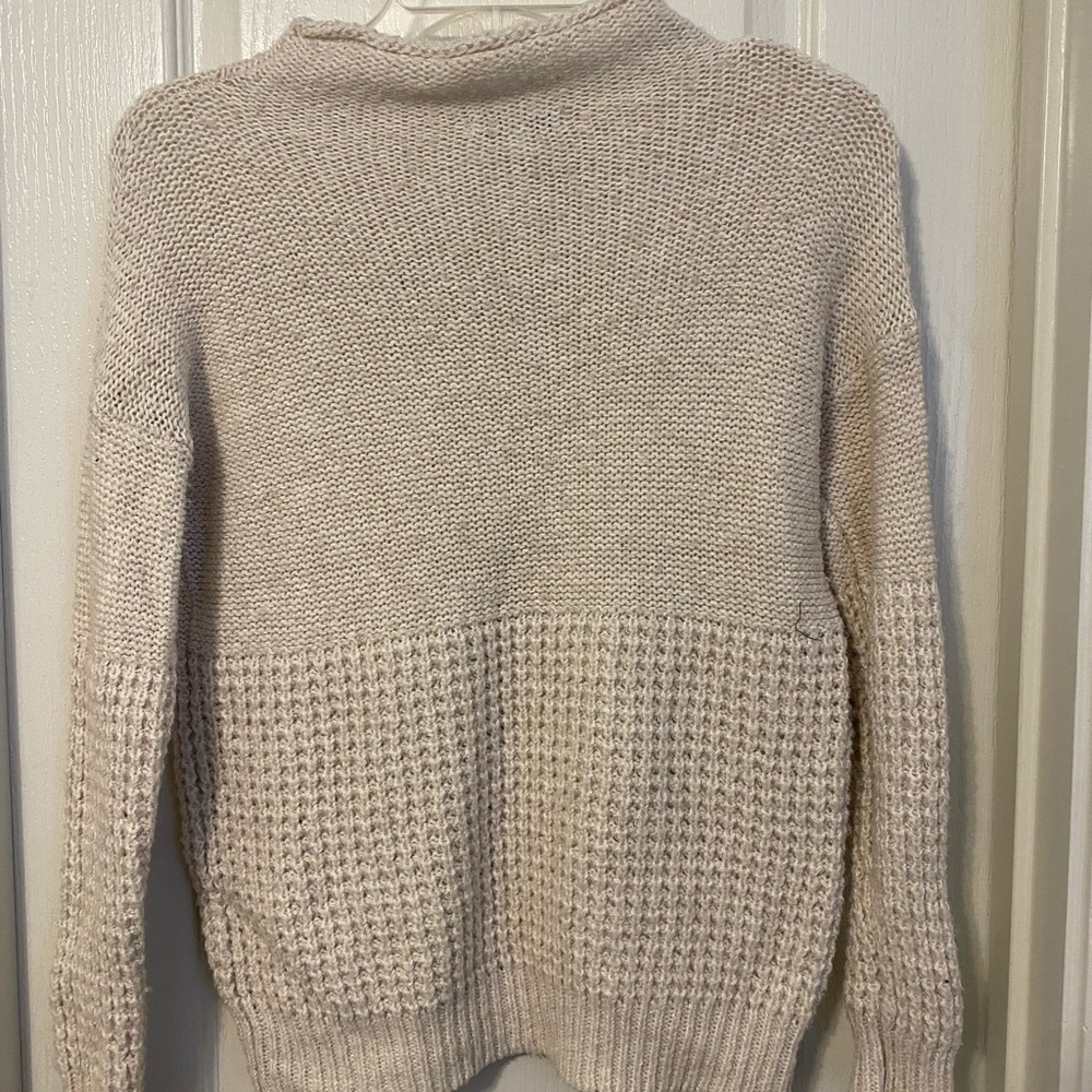 American eagle sweater